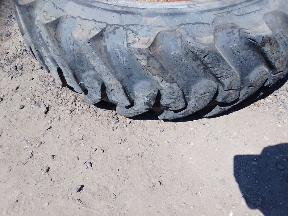 Гуми за багер и фадрома 14.00х24