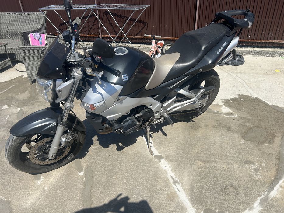 Suzuki GSR600 /2006