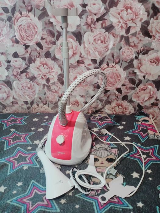 Продам отпариватель Midea .