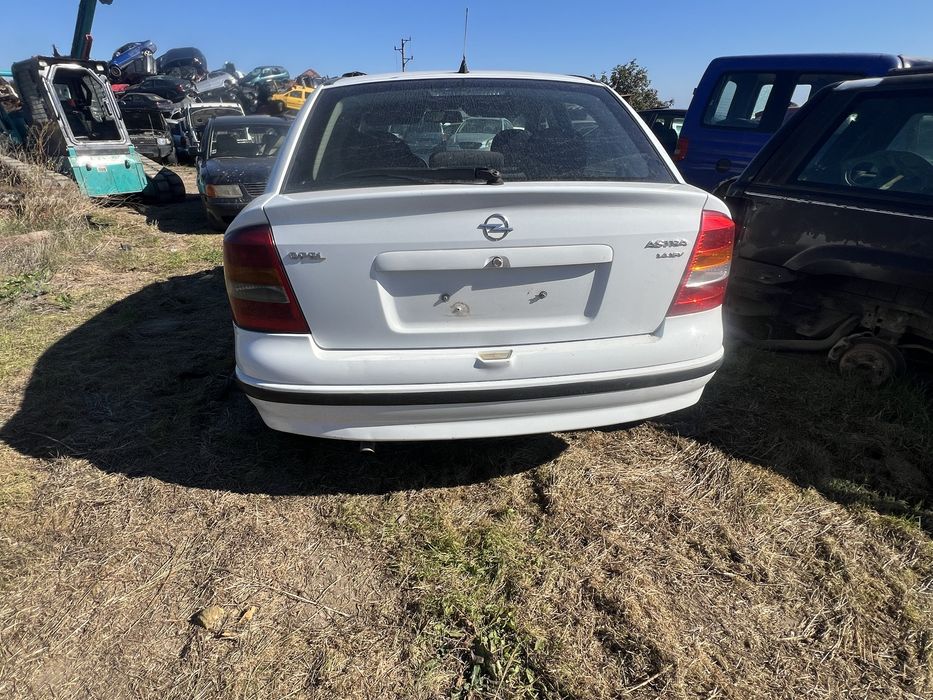 Опел Астра 4 бр за части
