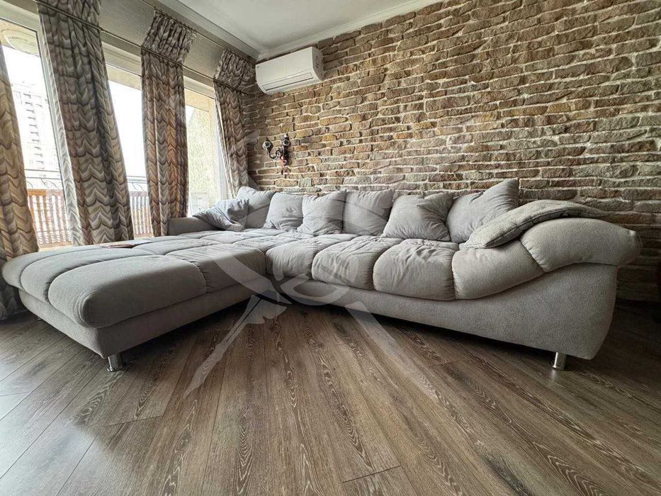 Продава се Тристаен апартамент в Бургас, Зорница - 103 кв.м за 1595 €/кв.м - Снимка #1