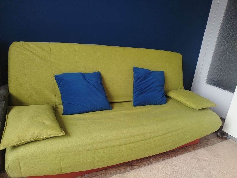 Удобен разтегателен диван