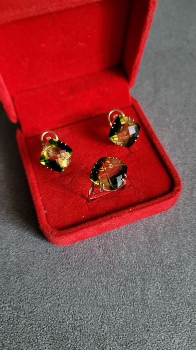 Золотые наборы серьги и кольца