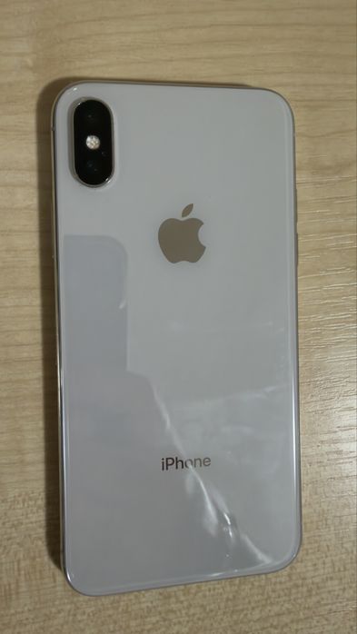 Iphone X  capacitate stocare 64GB