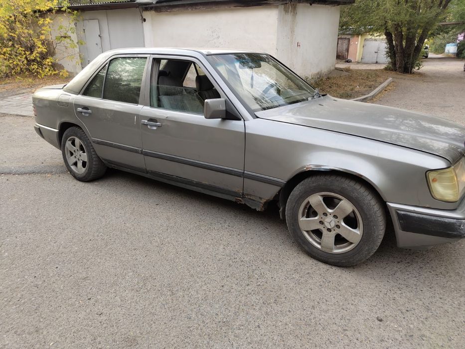 Продам мерс 124 на ходу