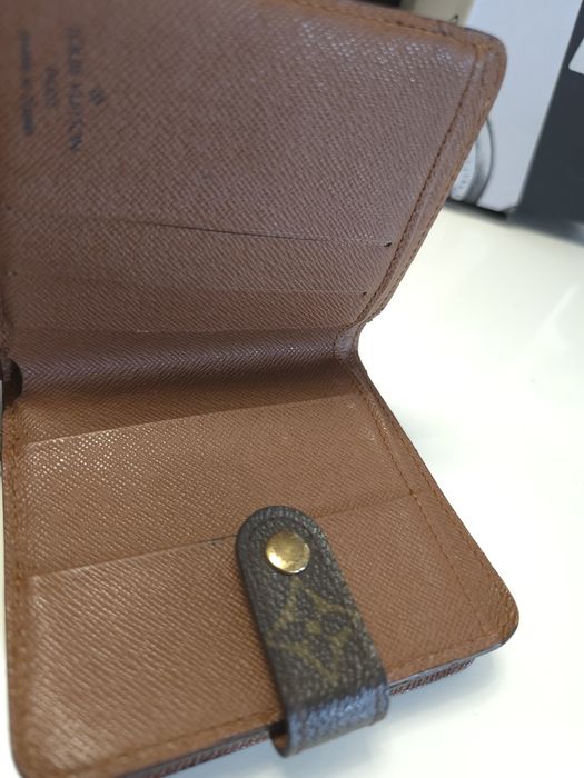 Louis Vuitton Monogram Compact Zip Wallet