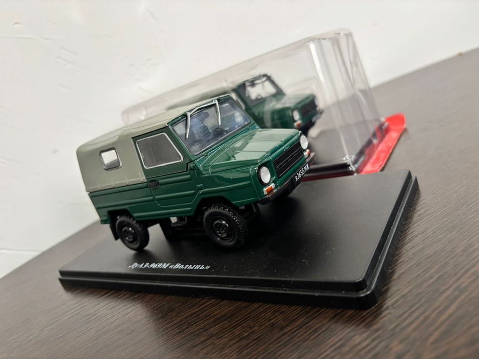 Продам Модели автомобилей масштаб 1:24