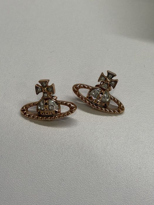 оригинальные серьги vivienne westwood