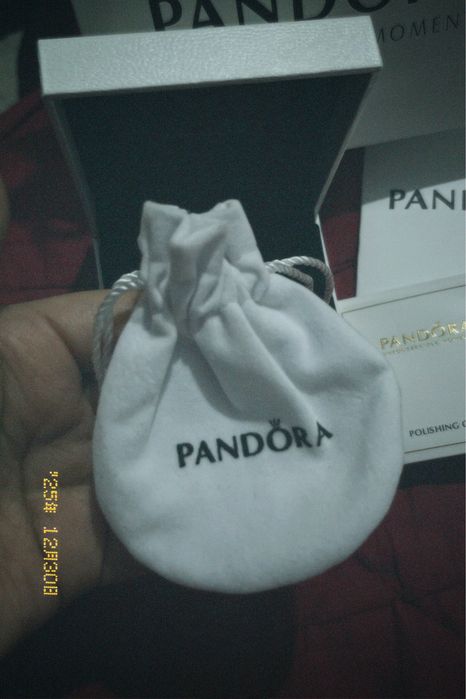продается серьги пандора