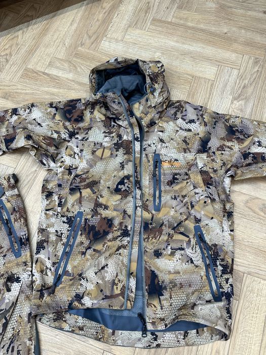 Продам костюм Ремингтон