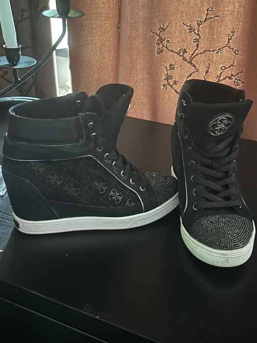 сникърси  Guess 39