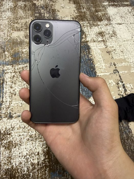 Iphone 11pro  с гарантей