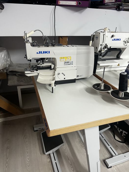 JUKI MB-1800B – Mașină de cusut industrială automată pentru cusut nasturi