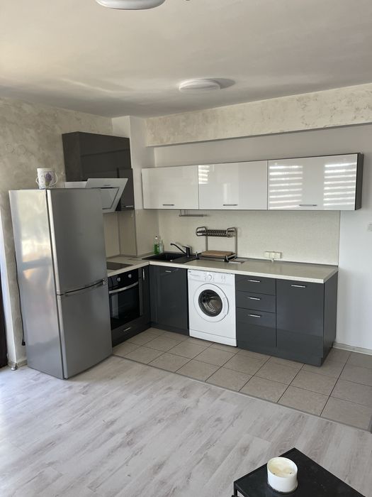 Дава се под наем Двустаен апартамент в Шумен, 5-ти полк - 70 кв.м за 408 € - Снимка #4