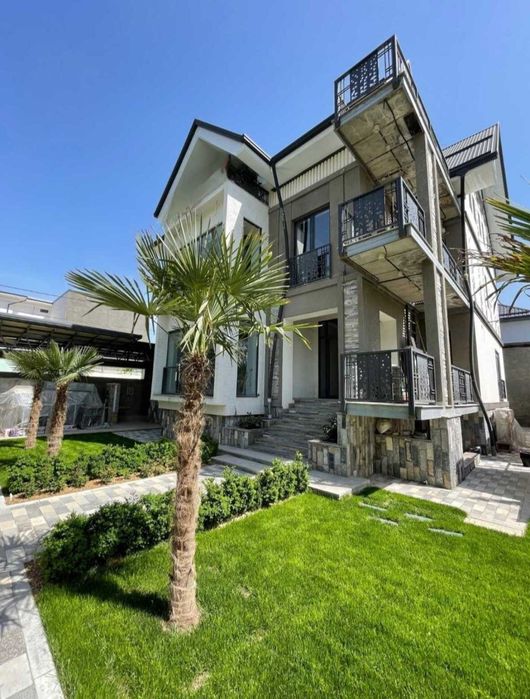 Сдается офис 650 м2.   Центр Луначарского, первая ЛИНИЯ.