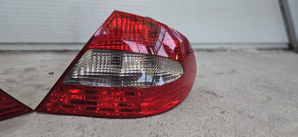 Предна Решетка  Ляв и Десен Стоп за Mercedes CLK W209