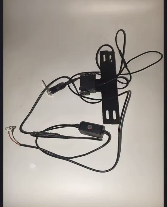 Suport numar moto cu rabatare electrica