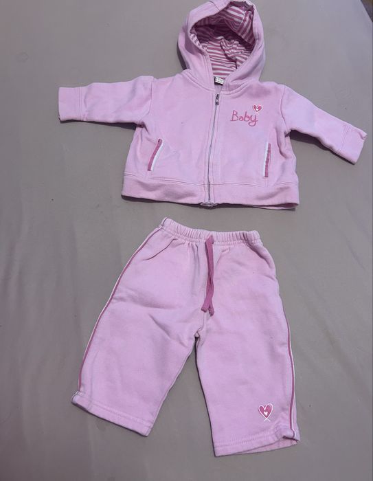 Бебешки якета, комплекти и суичери Obaibi Reebok