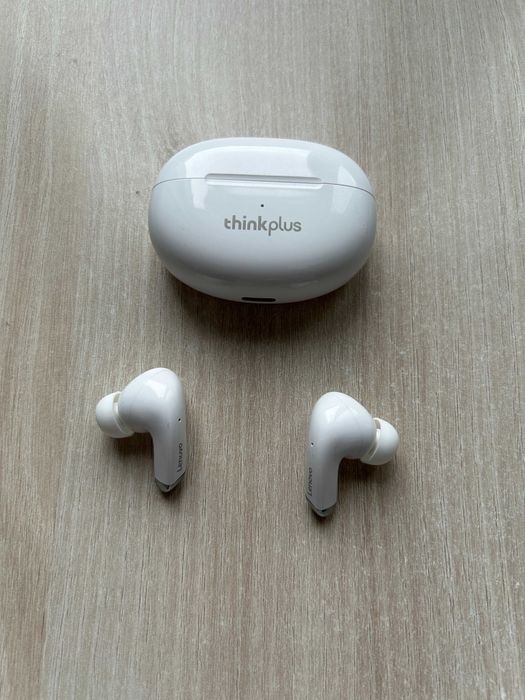 Продавам bluetooth слушалки Lenovo ThinkPlus LivePods LP5