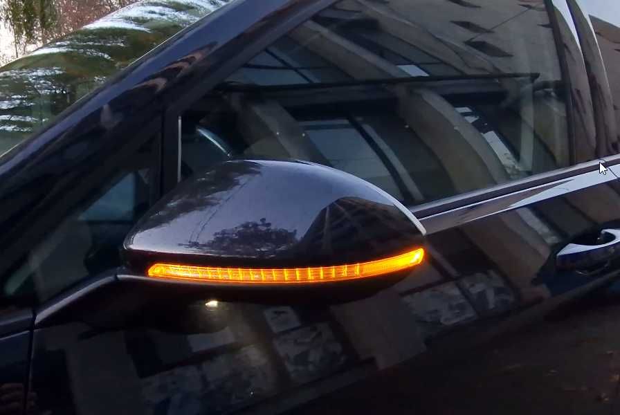 Set lampi originale semnalizare oglinda VW Golf 7 (5G0949101 si 2)