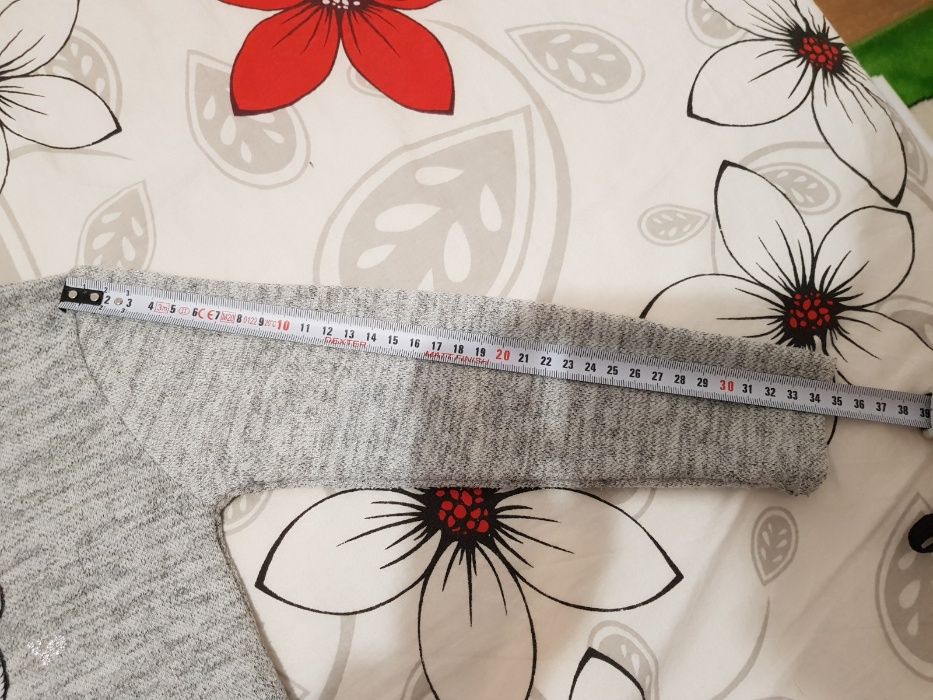 Vand bluza paiete marimea 104