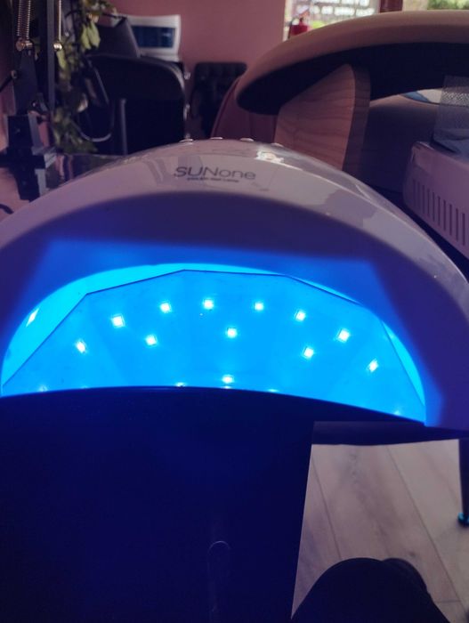 UV лампа за маникюр