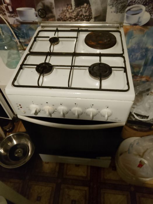 Газовая плита ..