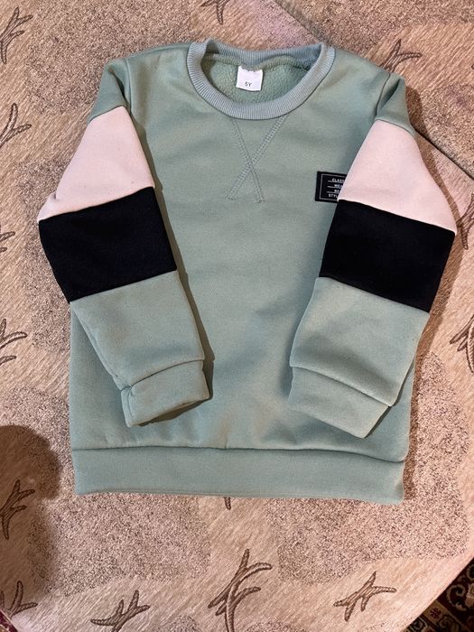 Отдам вещи на мальчика