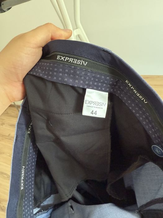 Costum de eveniment albastru