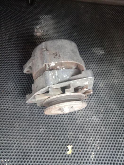 Генератор на К-700. В нерабочем состоянии.