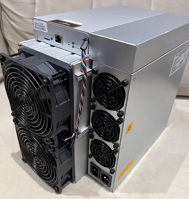 Асик Antminer L7 9300