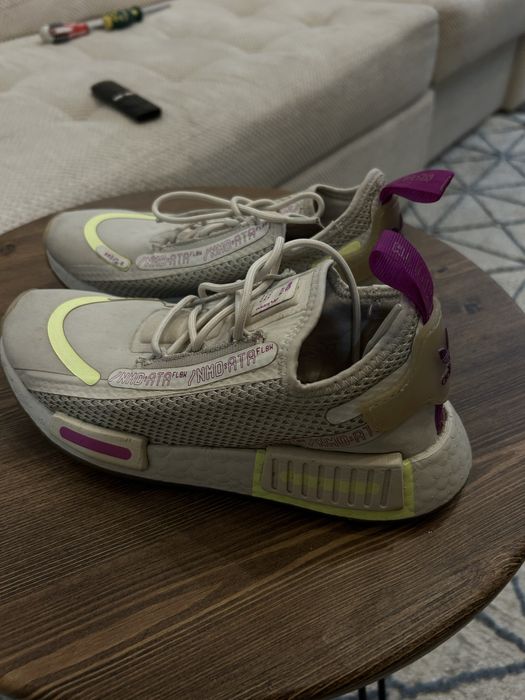 adidas кроссовки