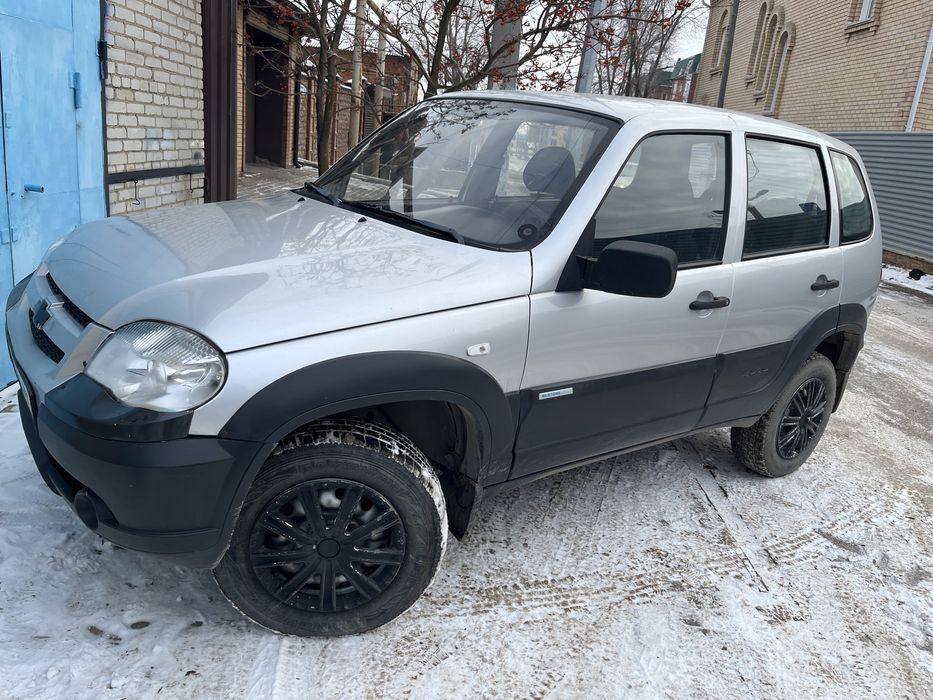 Шевролет Нива 2011 года