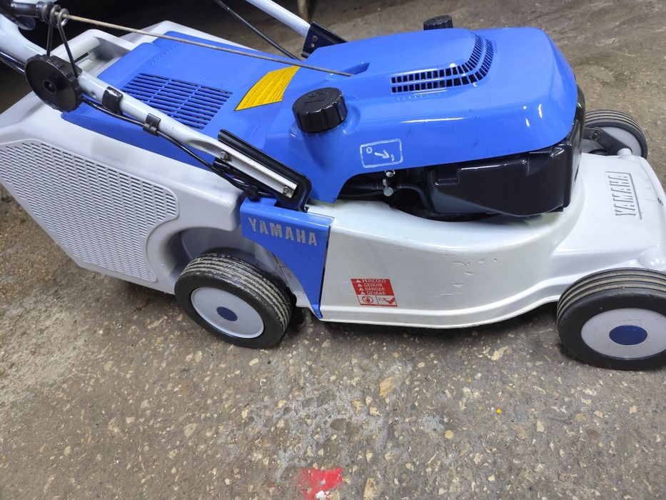 Самоходна бензинова косачка