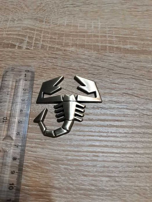 емблема бронзов скорпион за Abarth