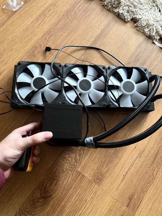 Asus Rog Ryujin III 360mm топ водно охлаждане