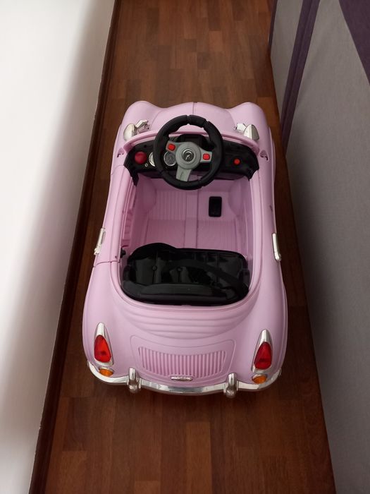 Mașina Roz electrica