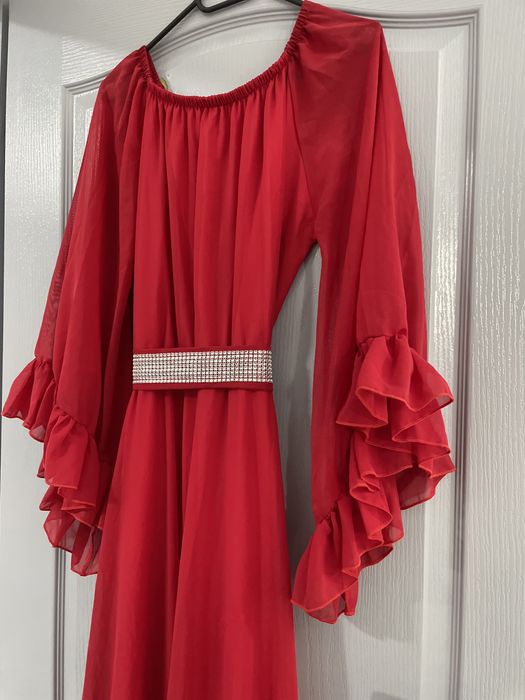 Rochie neagră cu trandafiri M-L