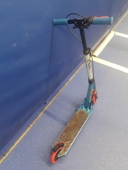 Trotinetă cu Suspensie şi - produs resigilat - (SecondHand) Decathlon