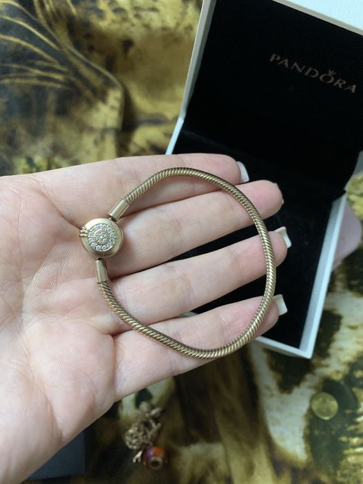 Продам браслет Pandora