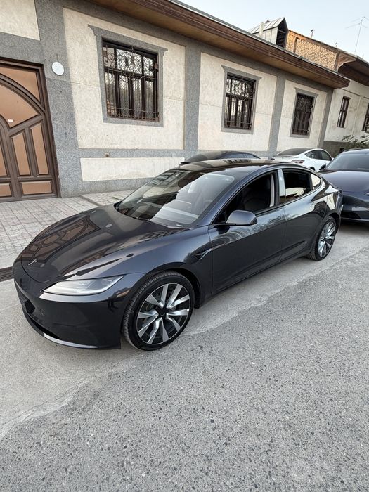 Tesla model 3 highland ideal full