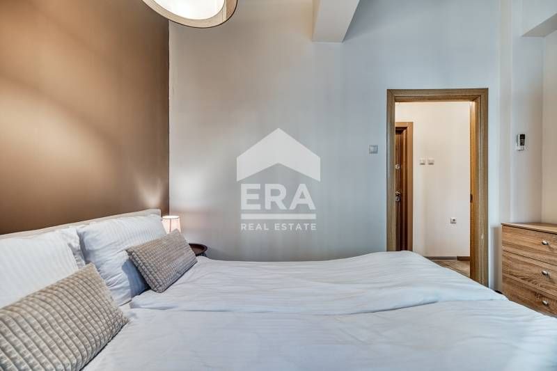 Продава се Двустаен апартамент в Варна, Гръцка махала - 40 кв.м за 4845 €/кв.м - Снимка #8