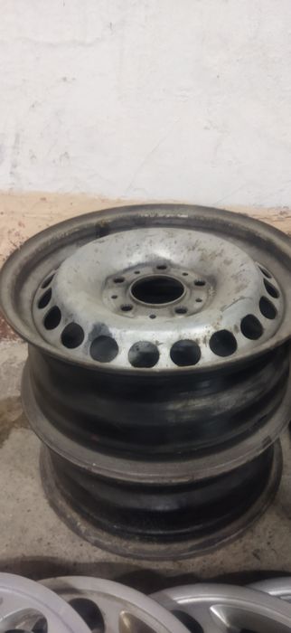 Диск на автомобиль