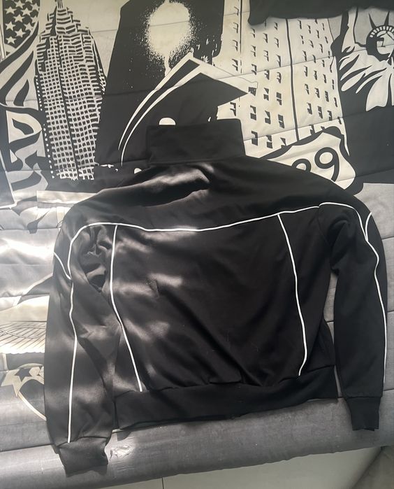 Суичър на HOUSE