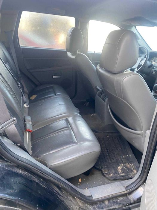 dezmembrez jeep grand cherokee 3.0d/bara fata grand cherokee/far