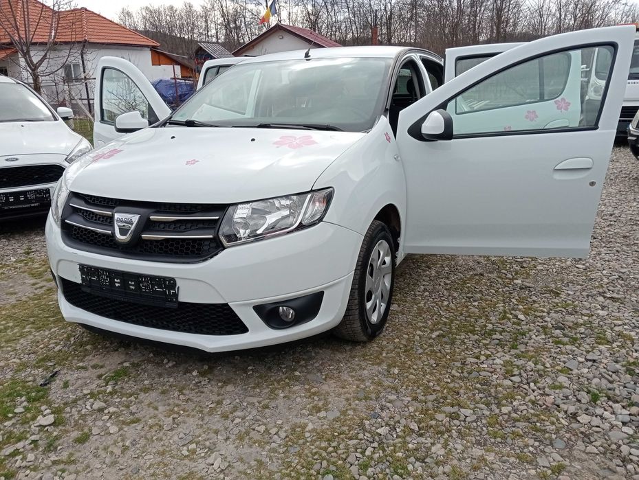 Vans Dacia Sandero  2013 CASH sau RATE
