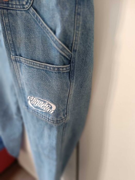 Тийнейджърски дънки