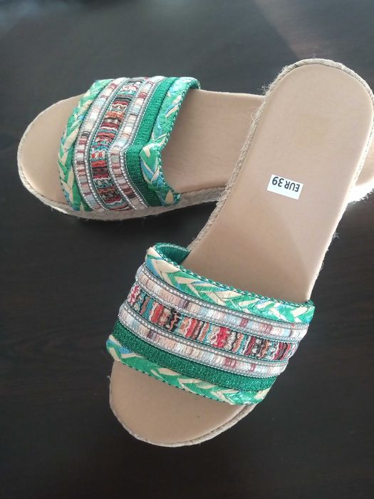 Летни красиви 
 чехли