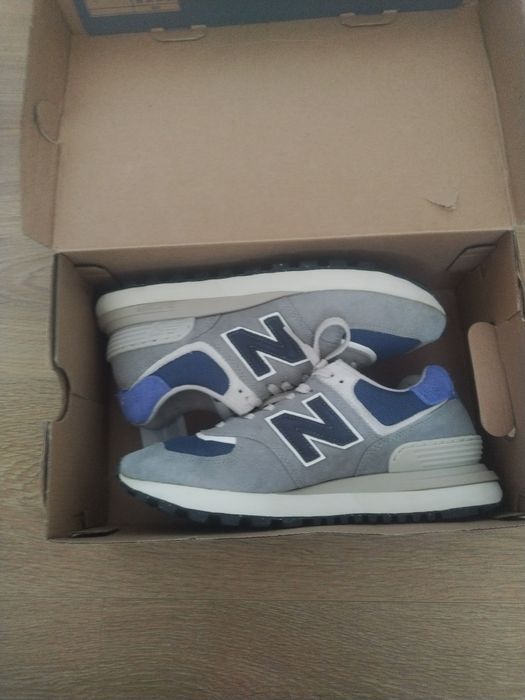 New Balance U574