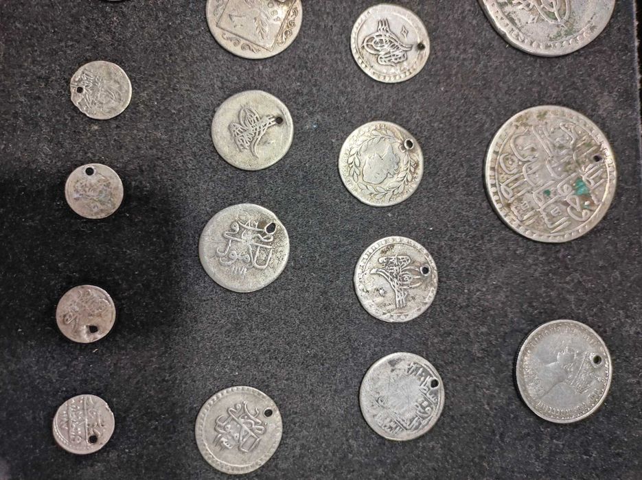 Сребърни монети 24. броя